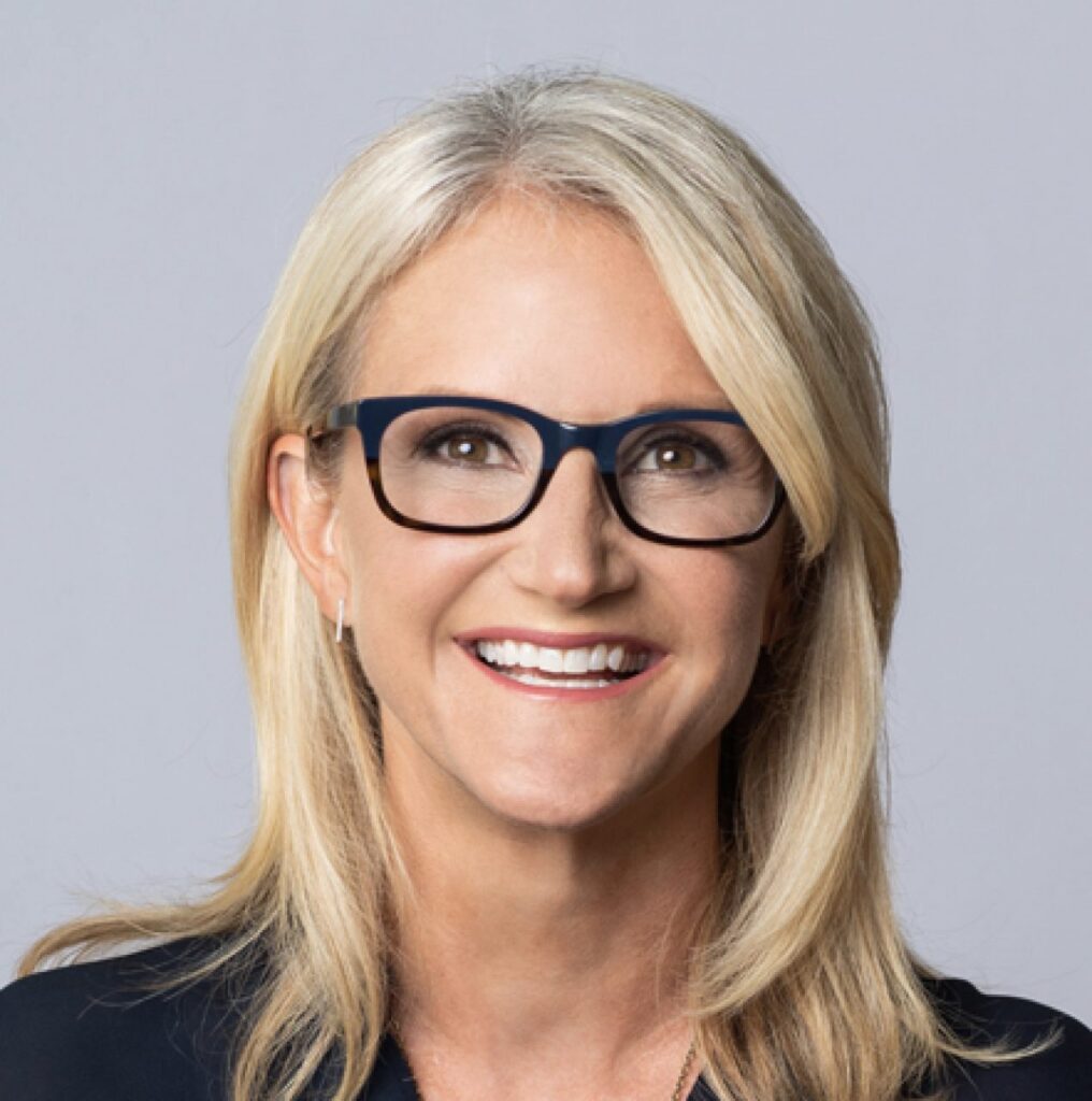 Book Mel Robbins to speak at your event!