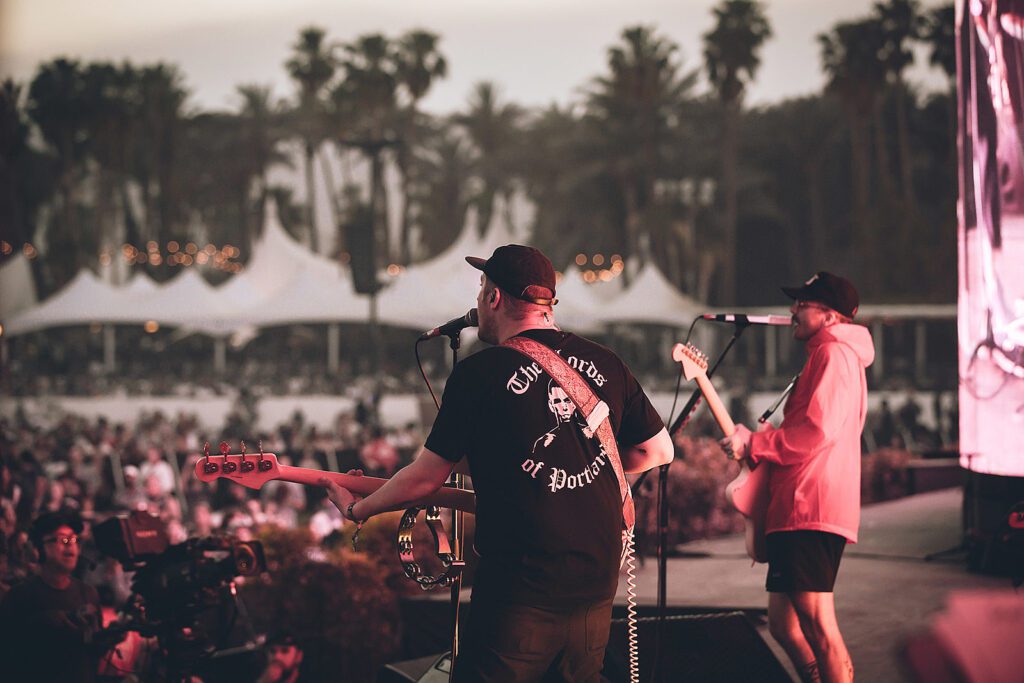 Book Indie Rock and Reggae Bands